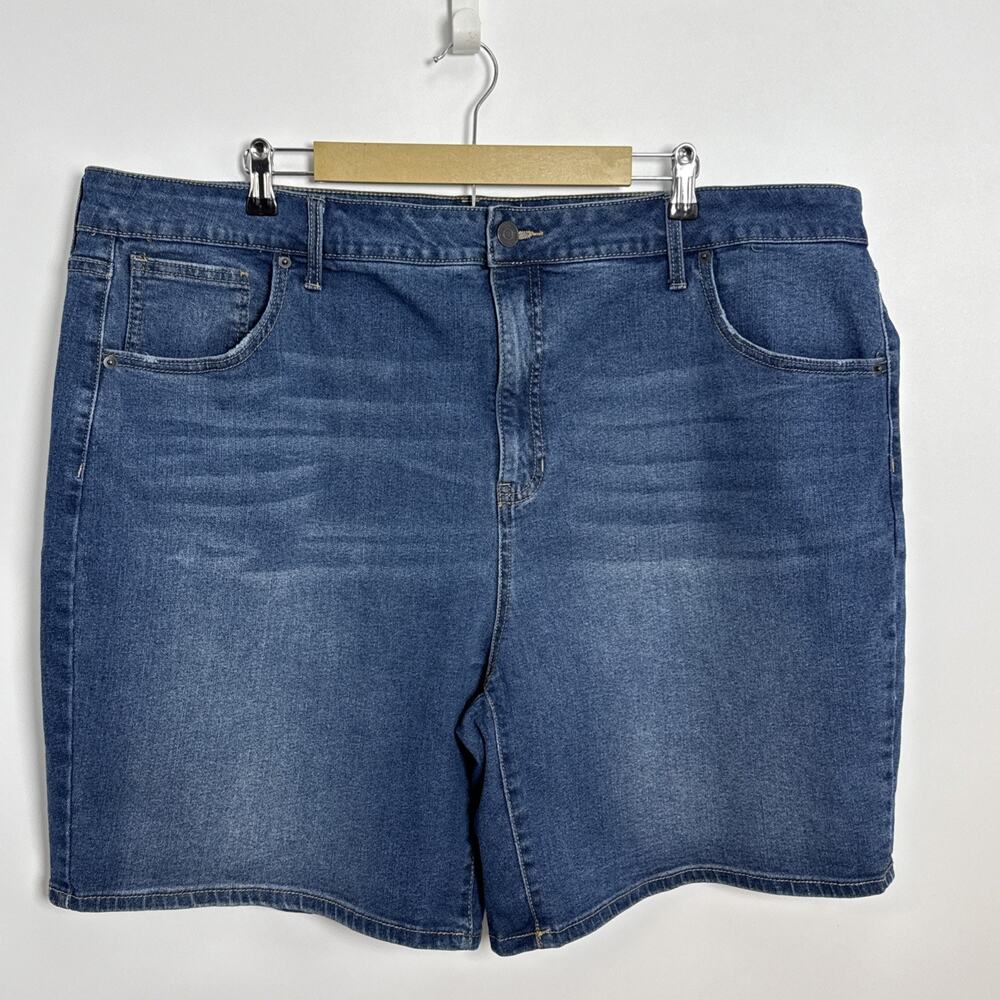 Terra & Sky Womens Plus Size 26W Blue Denim Bermuda Shorts 8 in Inseam